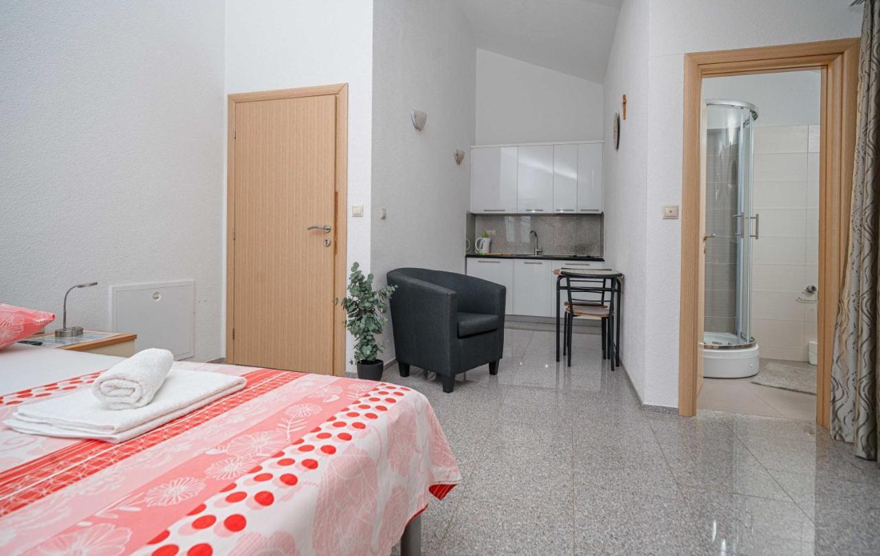 Apartments Miskovic Водице Экстерьер фото